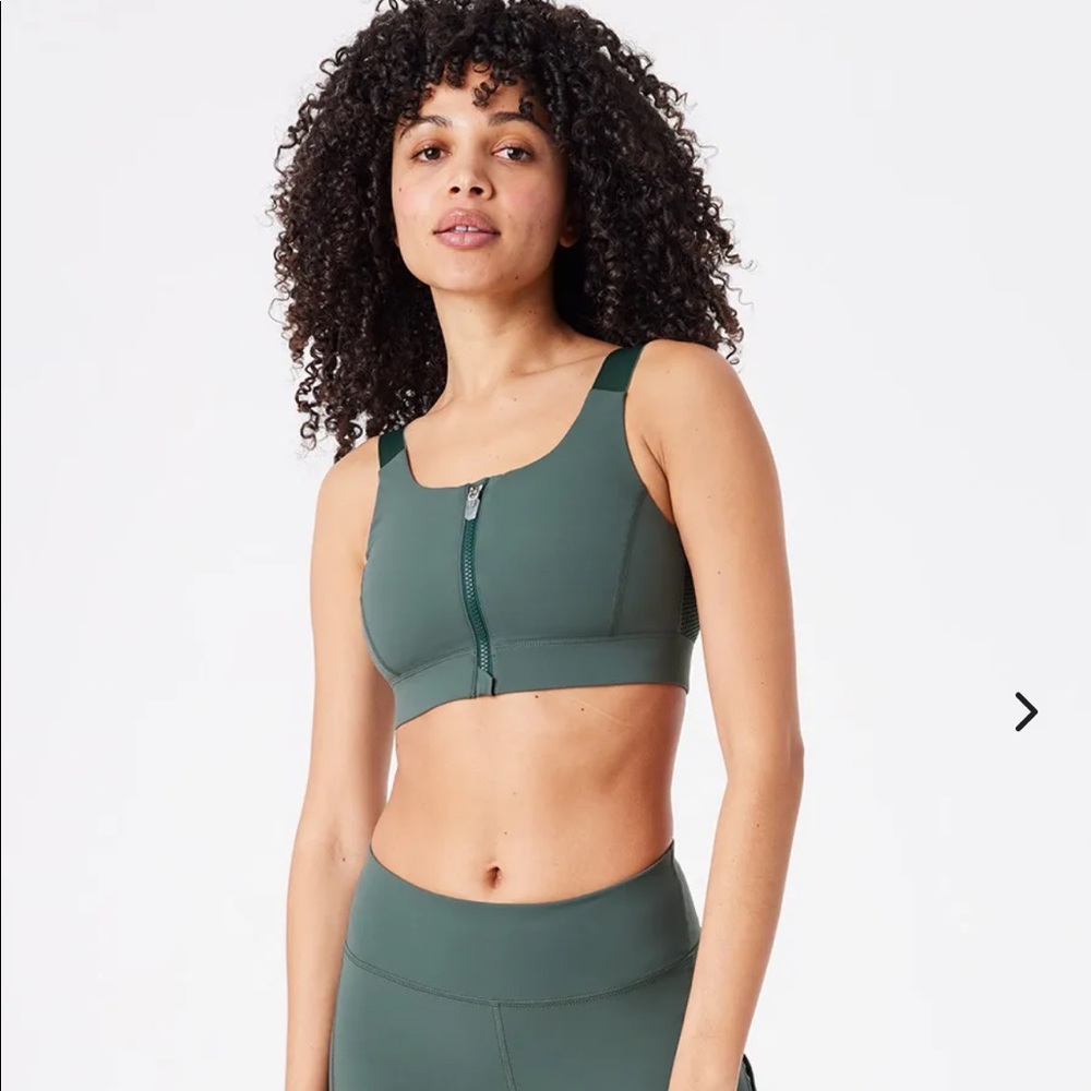 Outdoor Voices Green Powerhouse Zip Sports Bra Evergreen Size S/M - B